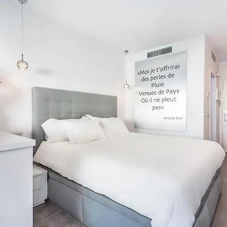 By Riva - Cozy, Contemporary In Puerto Banus Gardens *