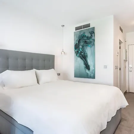 Apartment By Riva - Cozy, Contemporary In Puerto Banus Gardens