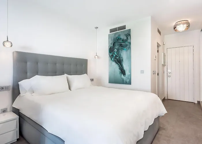 Apartment By Riva - Cozy, Contemporary In Puerto Banus Gardens