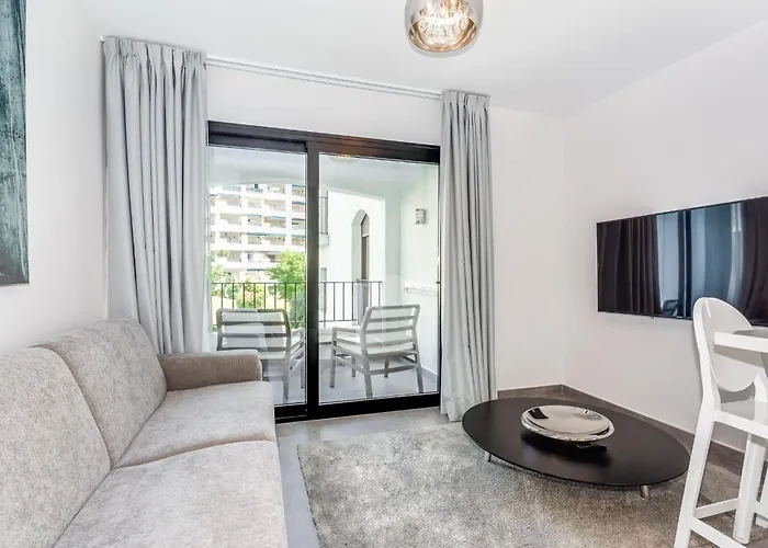 Apartment By Riva - Cozy, Contemporary In Puerto Banus Gardens