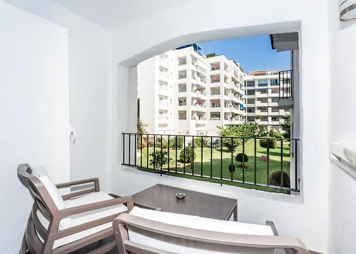 By Riva - Cozy, Contemporary In Puerto Banus Gardens * Marbella