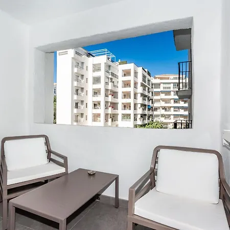 By Riva - Cozy, Contemporary In Puerto Banus Gardens Apartment *